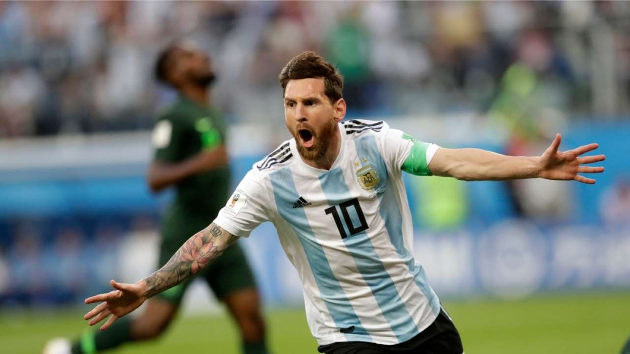 I Didnt Discuss Future With Lionel Messi Argentina Coach Keeps