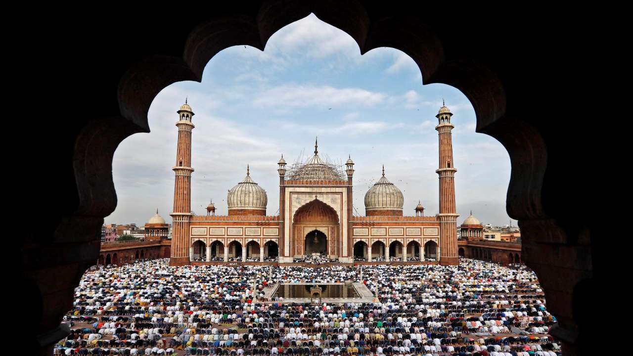 Offering prayers in New Delhi