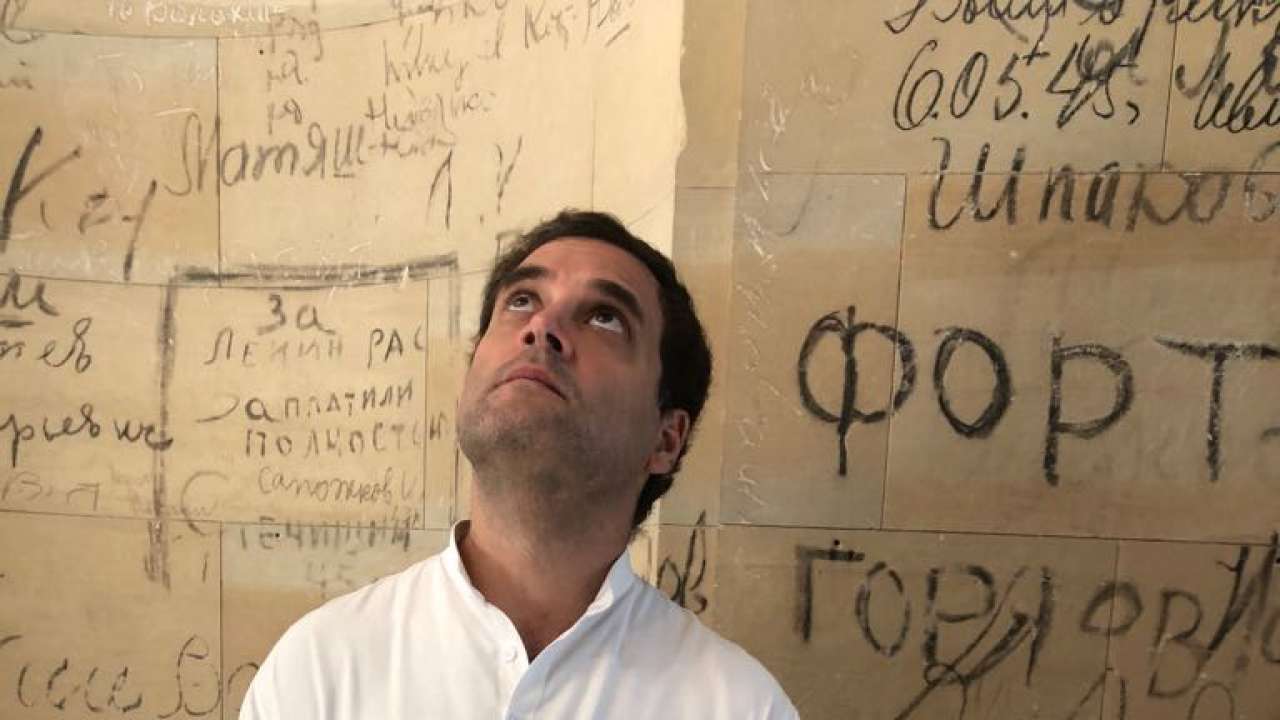 Congress President poses outside the The Parliamentary Archives