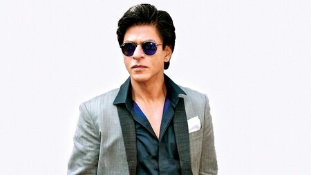 Shah Rukh Khan inspires fan club to support Kerala relief work
