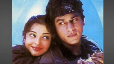 Shah Rukh Khan and Aishwarya Rai in Josh