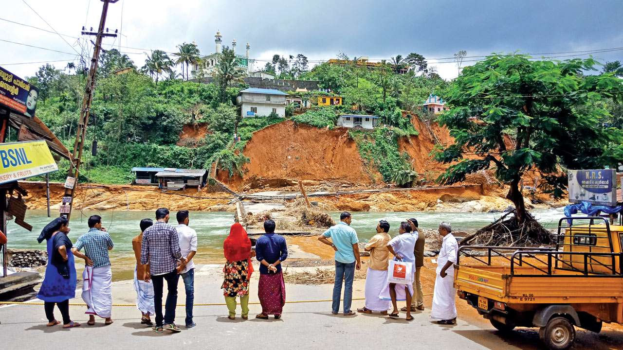 Kerala Floods: Homes Damaged, People Afraid To Leave Camps