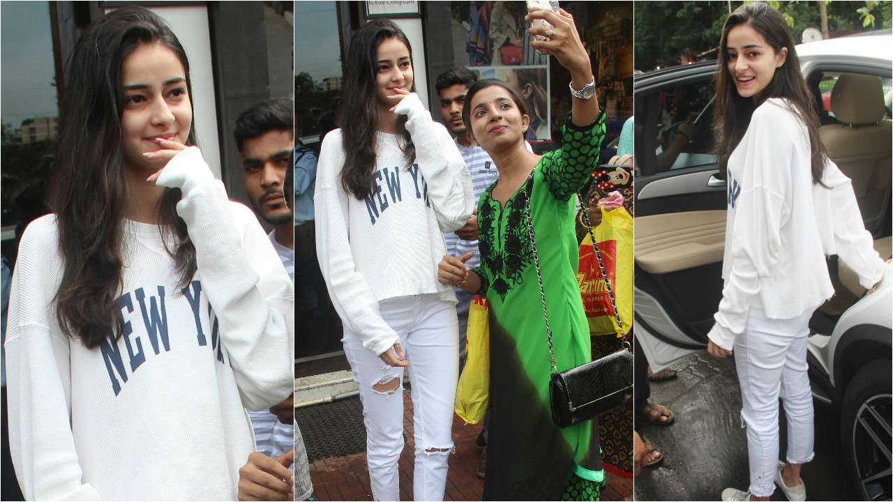 Sefie time for Ananya