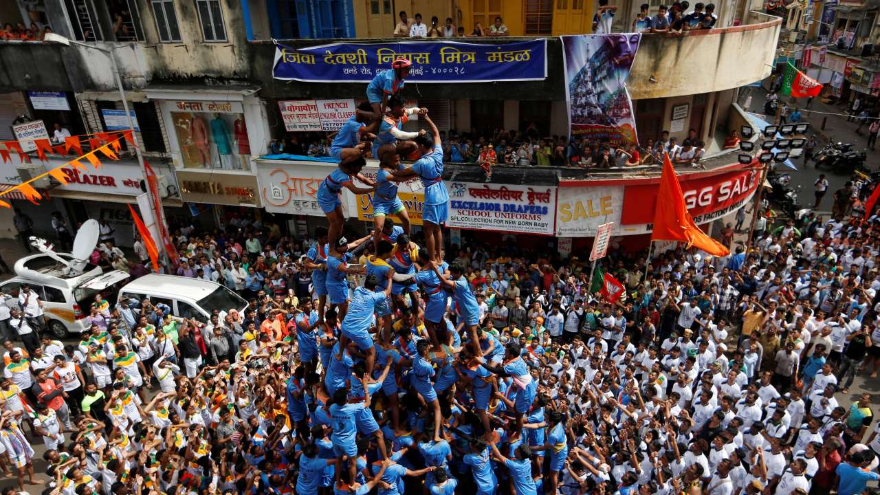 Devotees gear up to break 'Dahi Handi'