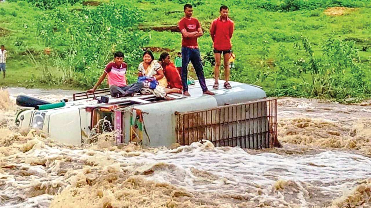Over 1,400 lives lost due to rains, floods so far: Home Ministry