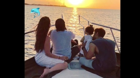Kareena, Saif, Taimur, Inaaya and Kunal enjoy the Dolphin cruise