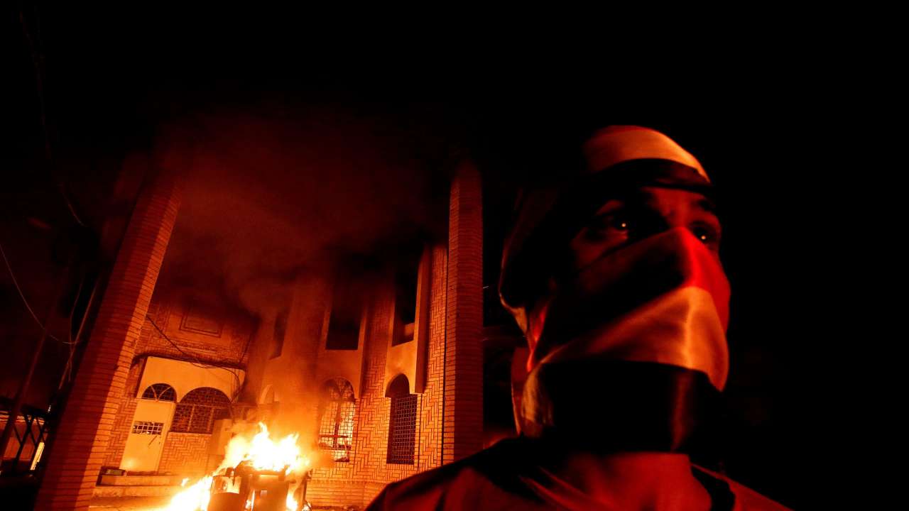Protesters in Basra