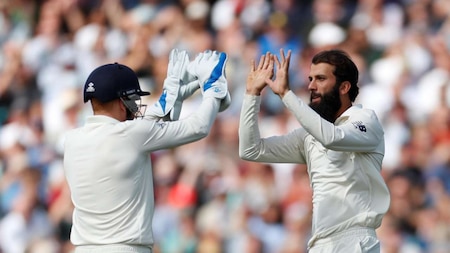 Moeen breaks the stand