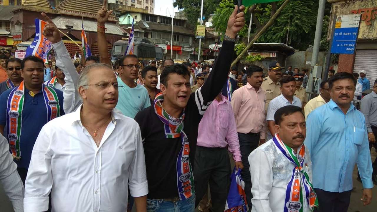 MNS leaders protest in Dadar