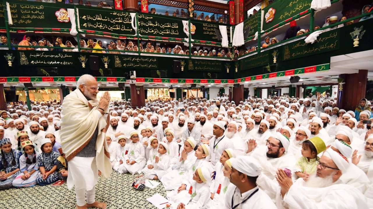 PM Modi greets devotees