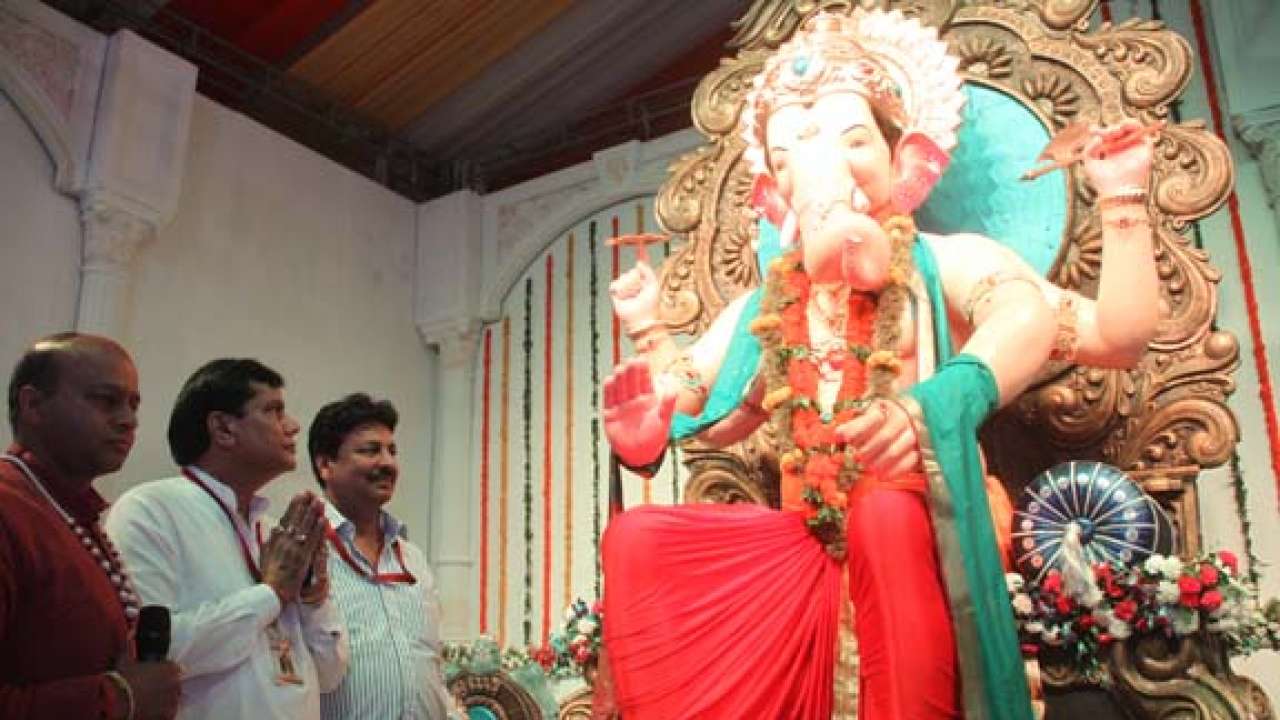 12 feet tall bappa in Delhi