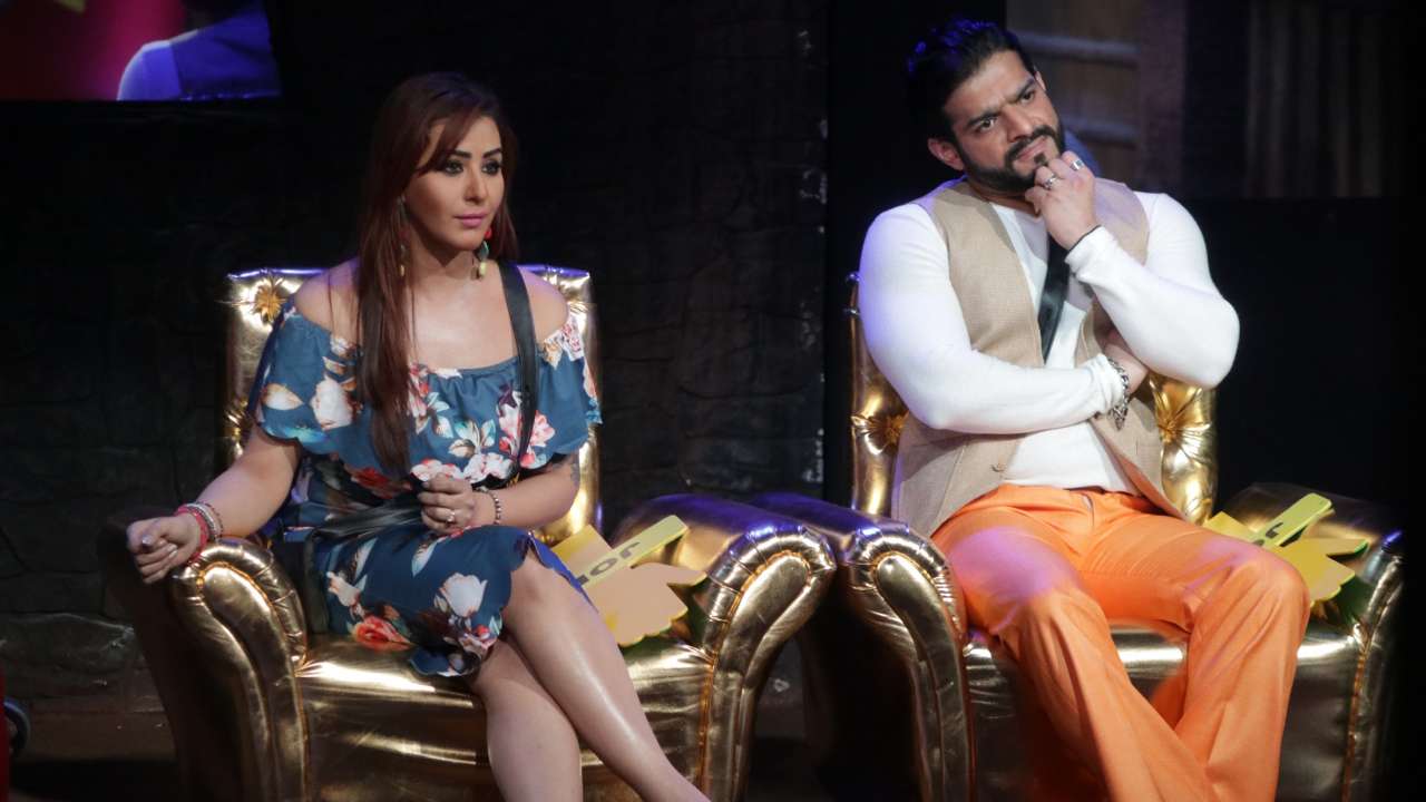 Shilpa Shinde and Karan Patel turn 'Sanchalaks' of nomination task on day 2