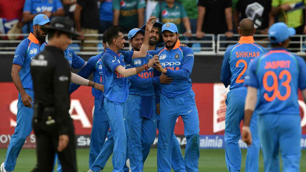 Manish Pandey takes great catch