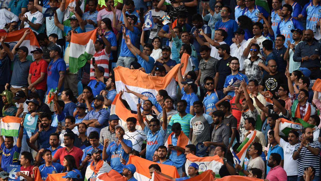 Pakistan kept losing wickets