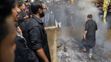 Man walks on charcoal embers in Bengaluru
