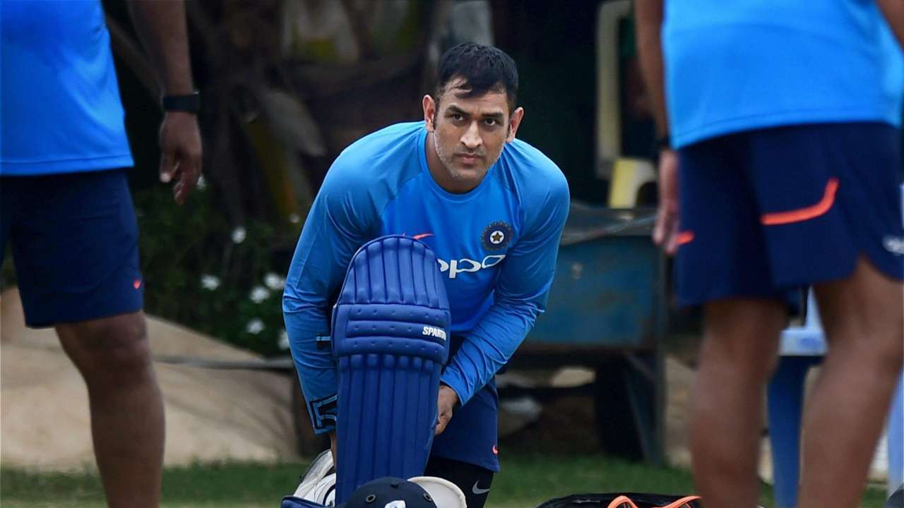 MS Dhoni returns at captain