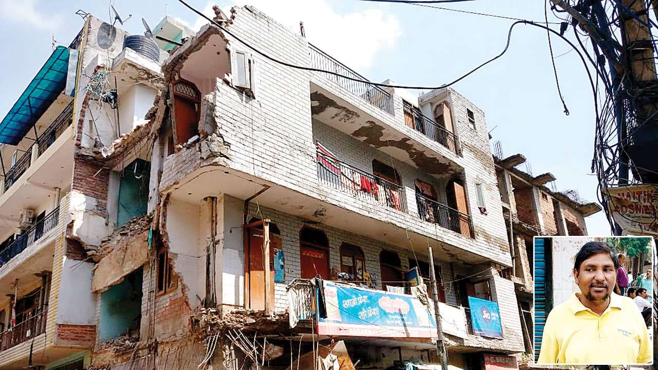 Delhi building collapse Delhi building collapse