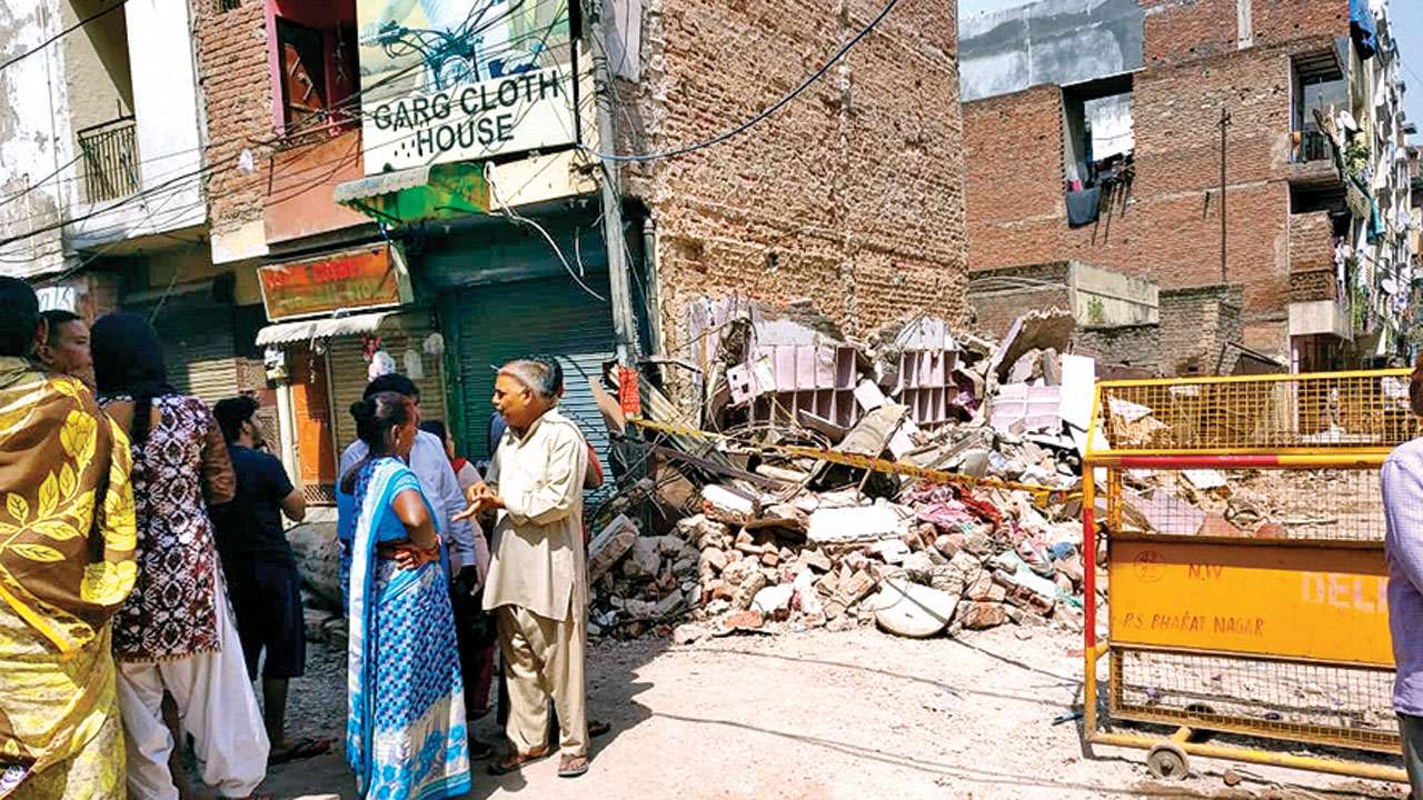 Delhi building collapse Delhi building collapse