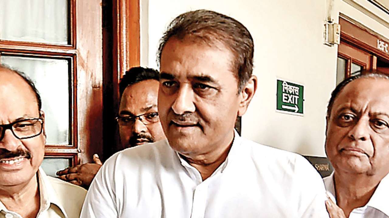 Anwar should have spoken to Pawar, says Praful Patel