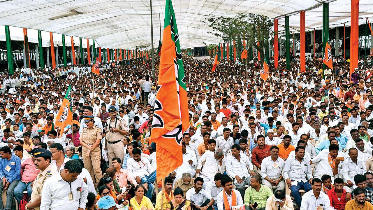 Upbeat over Purvanchal Mahakumbh show, Delhi BJP plans more rallies