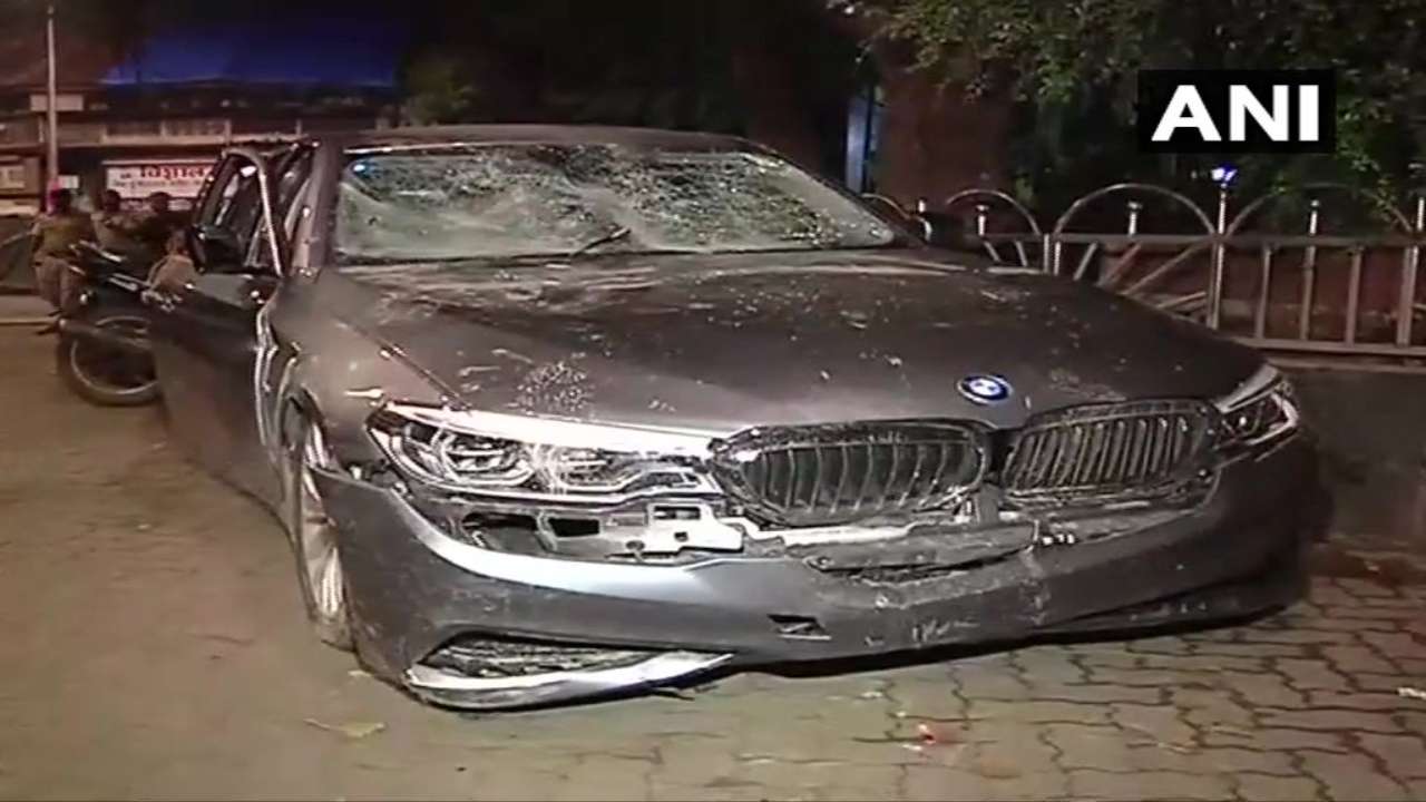 Mumbai: Cops chase down BMW after drunk driver hits multiple vehicles ...