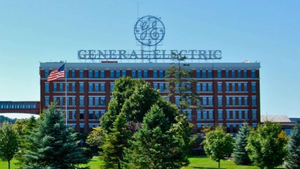 Struggling General Electric Removes Ceo, Warns On 2018 Earnings