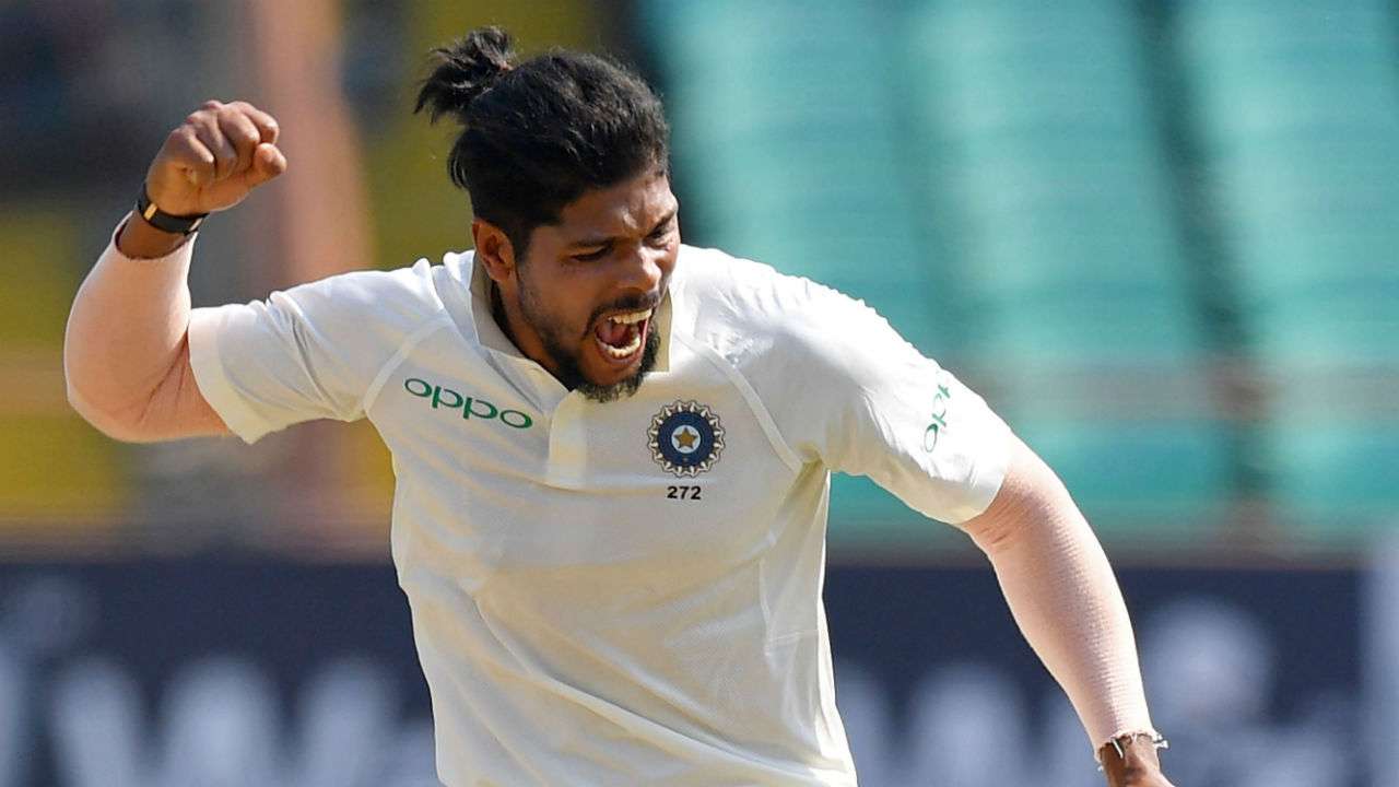 Umesh Yadav gets the wicket