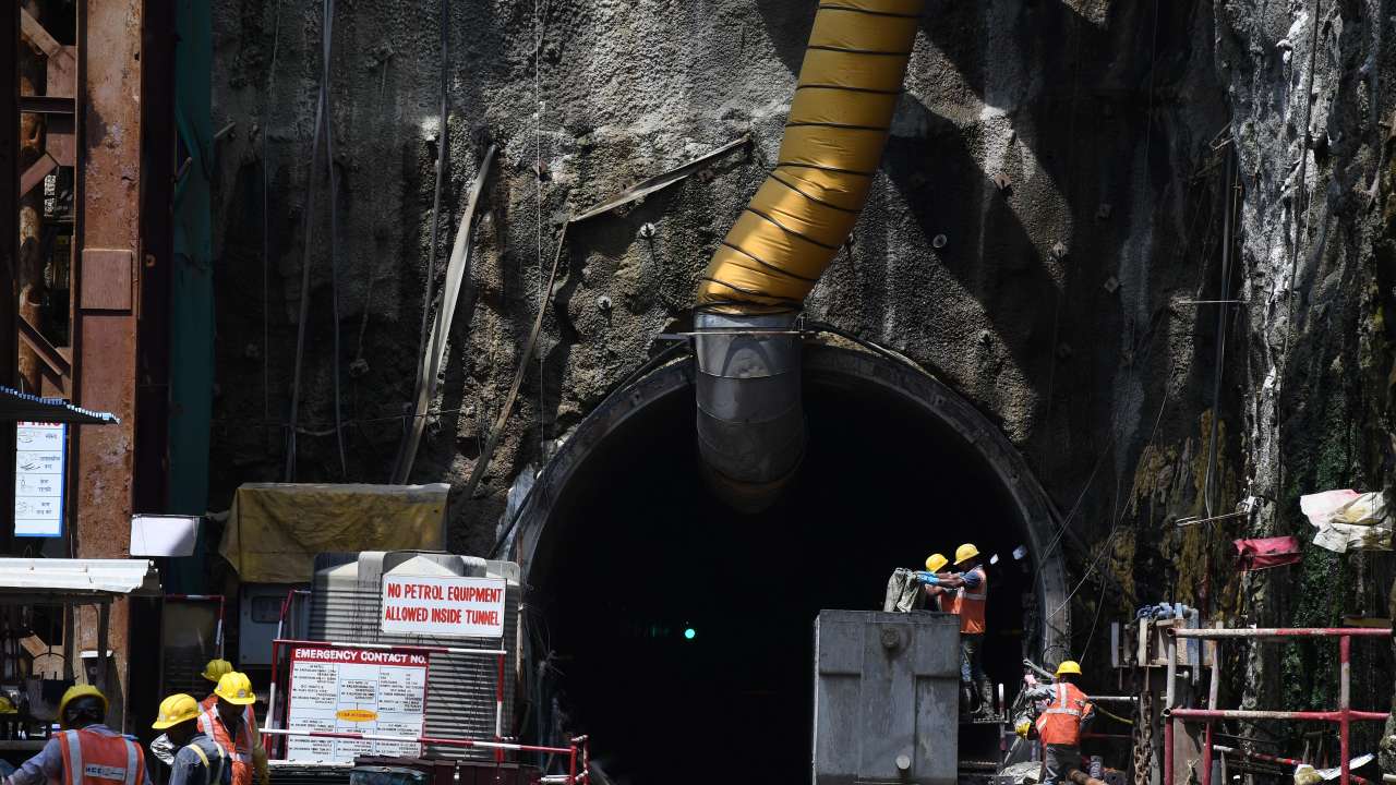 Regulate temperatures in tunnels