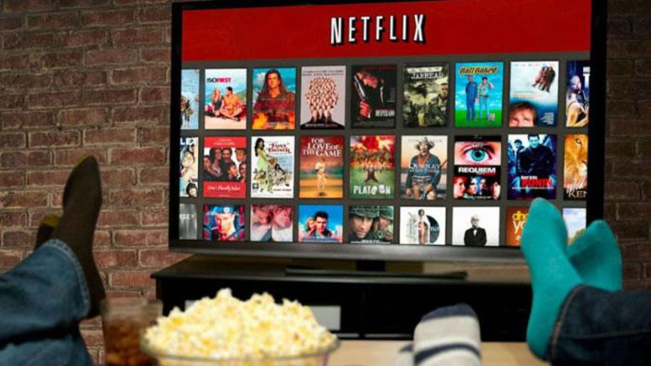 Bengaluru: Hooked to Netflix binge-watching, family forces ...