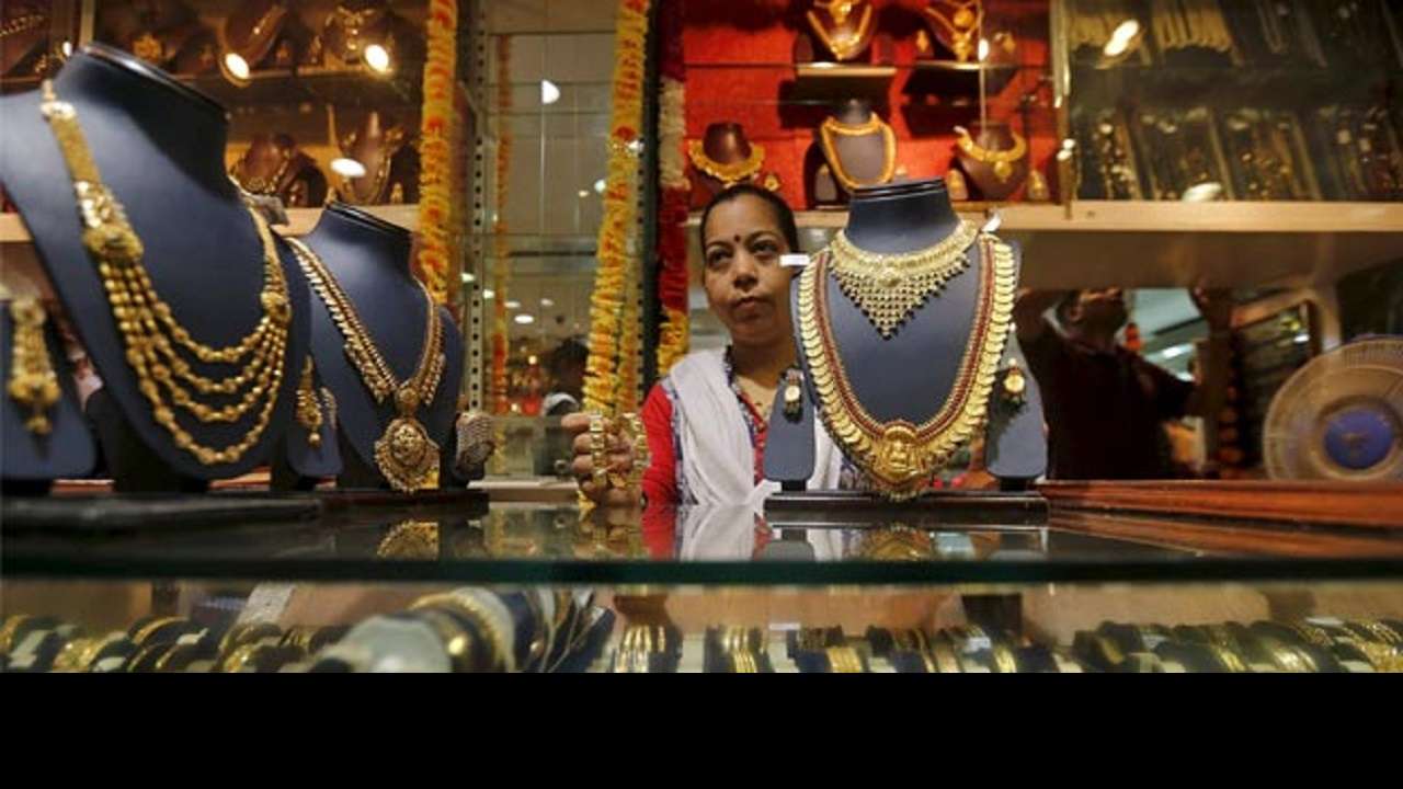 Gold prices up 0.33% on domestic demand