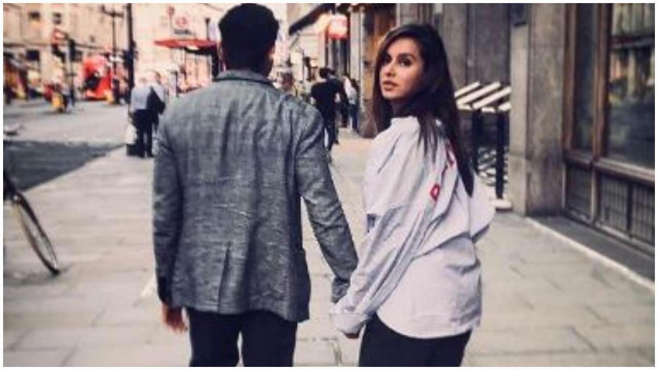 Farhan Akhtar confirms relationship with Shibani Dandekar 