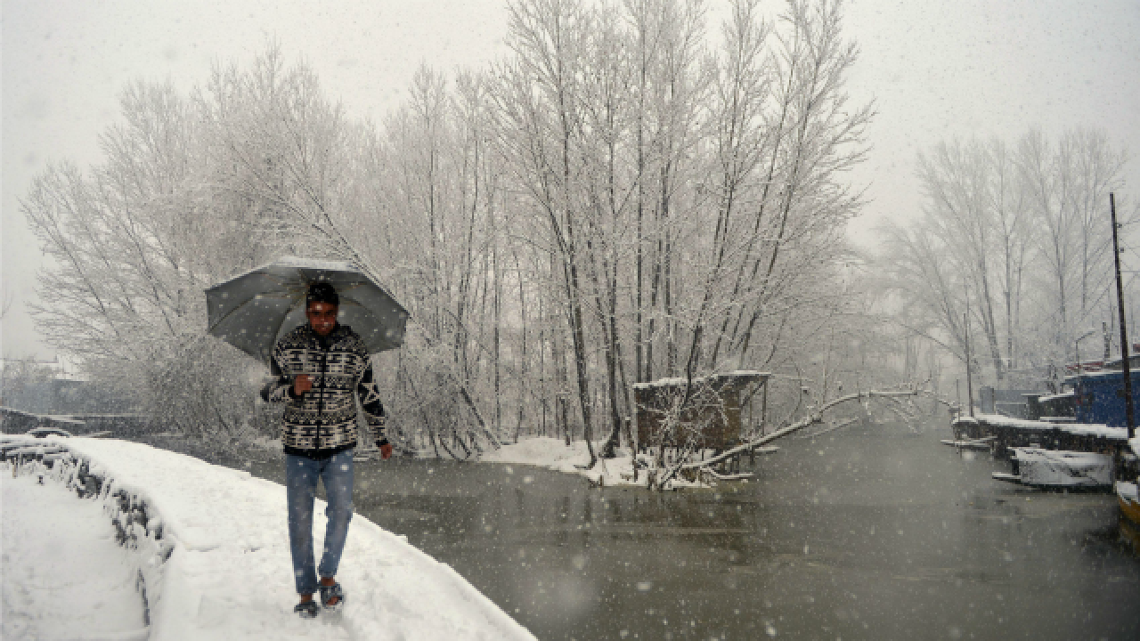 Snowfall in Kashmir