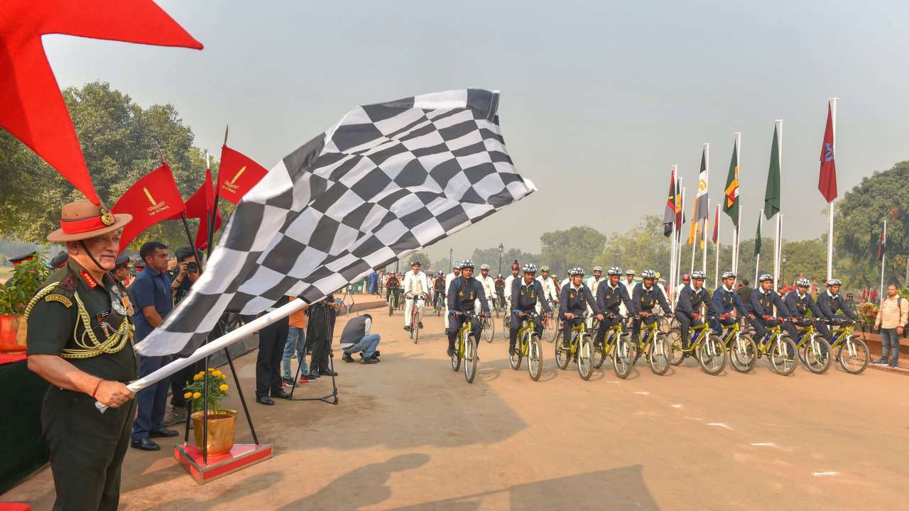 Army Chief welcomes cycle expeditions