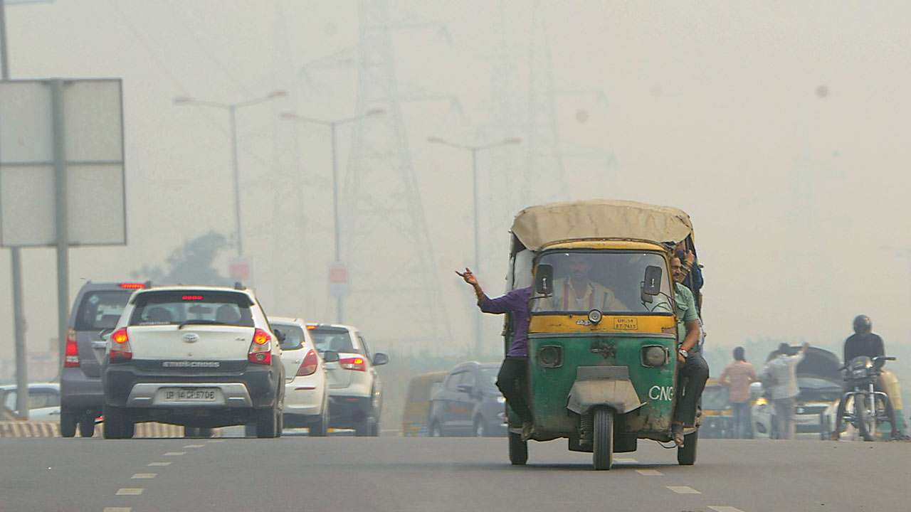 Capital gasps: delhi chokes on ‘very poor’ air for 4th day