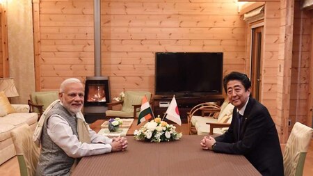 PM Modi at Japanese PM's Villa Pic 2