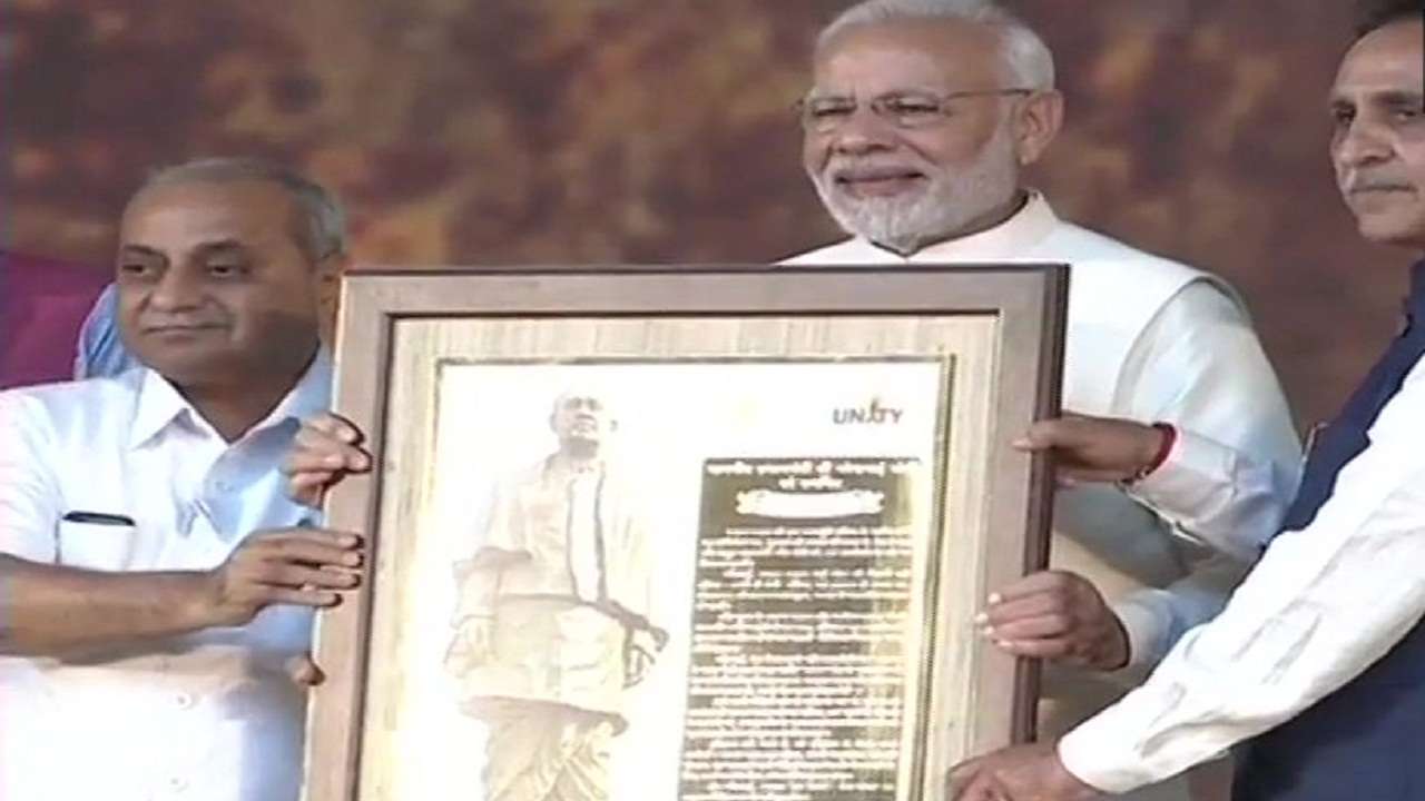 PM Modi unveils Sardar Patel's Rs 2,900-Crore 'Statue of Unity'; says ...