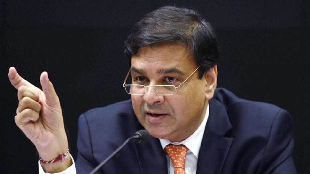 RBI गवर्नर उर्जित पटेल दे सकते है, इस्तीफा