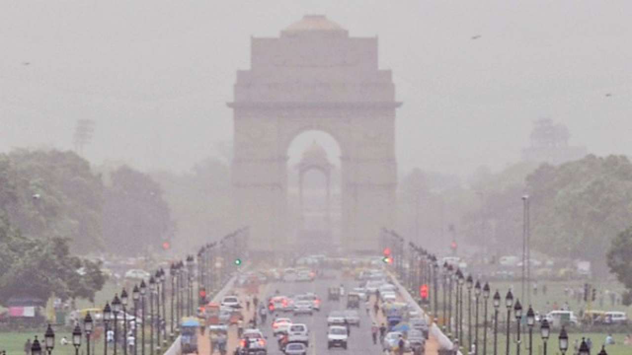 Poor Air Quality in Delhi – NCR: 5 Tips to Keep Your Lungs Safe 
