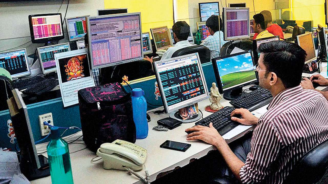 Global cues, earnings to set the tone