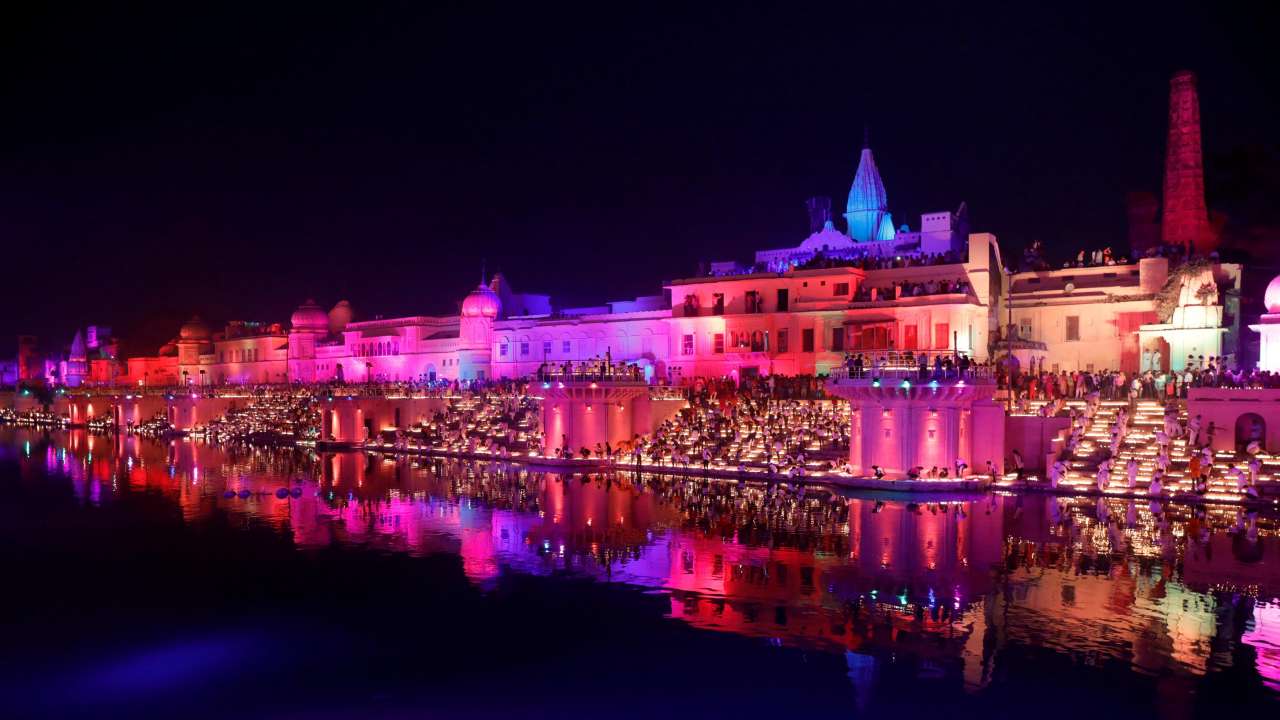 In Pics: Ayodhya illuminated after 3 lakh diyas light up birth place of ...