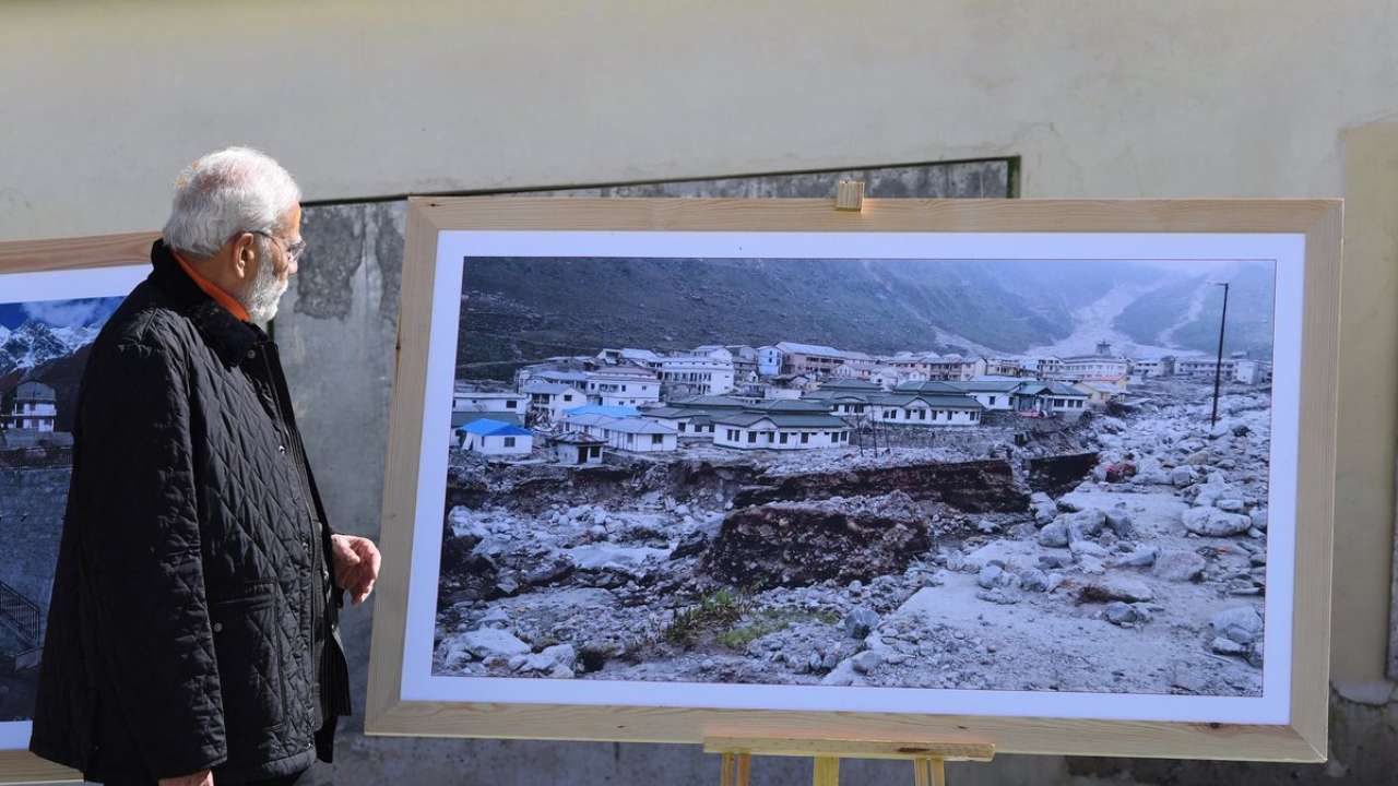 Modi takes an overview of reconstruction projects