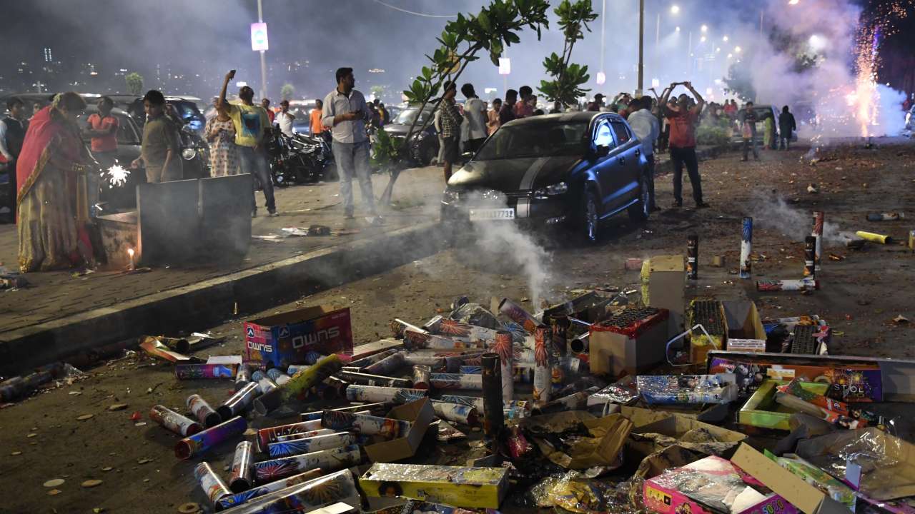 SC allowed bursting of crackers from 8 pm to 10 pm