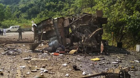 4 civilians, one CISF jawan were killed in Dantewada district on Nov 8