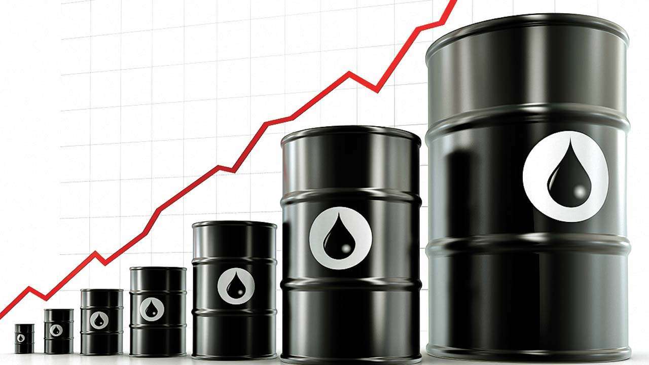 Global oil demand under growing threat from electric cars, cleaner fuel