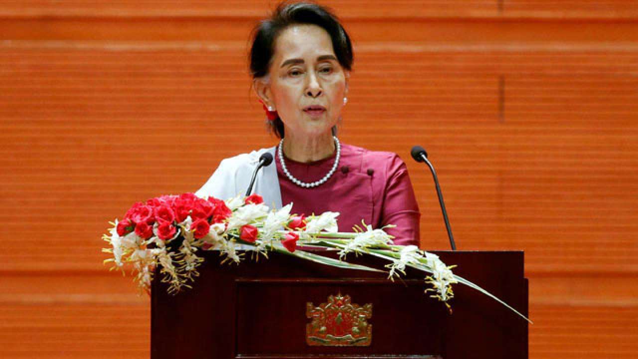 Amnesty strips Aung San Suu Kyi of highest honour