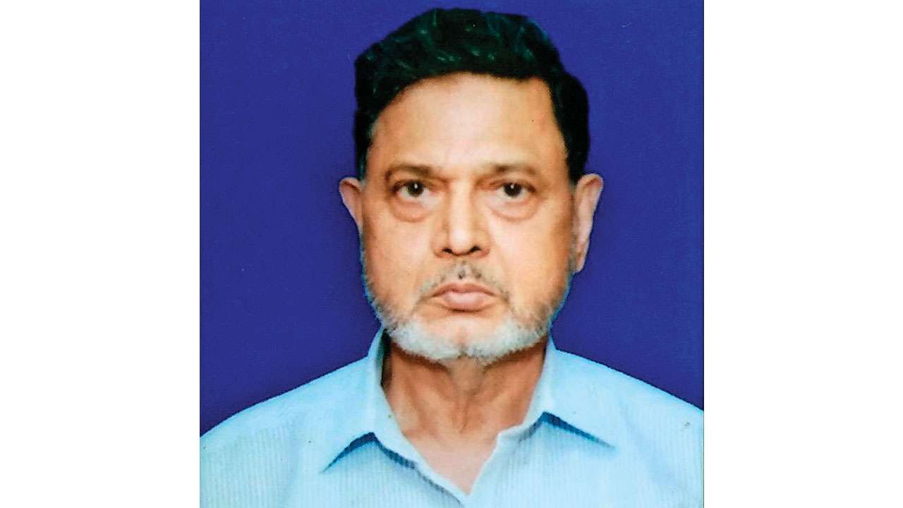 Dr Iqbal Qasim