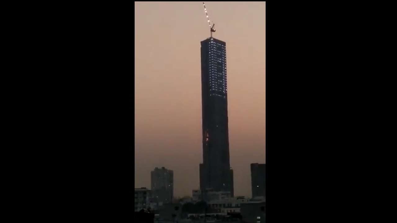 Watch: Fire breaks out in The 42 - Kolkata's tallest under-construction ...