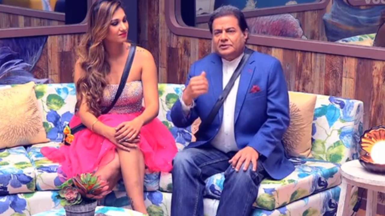 Anup Jalota denies being in a romantic relationship with Jasleen Matharu