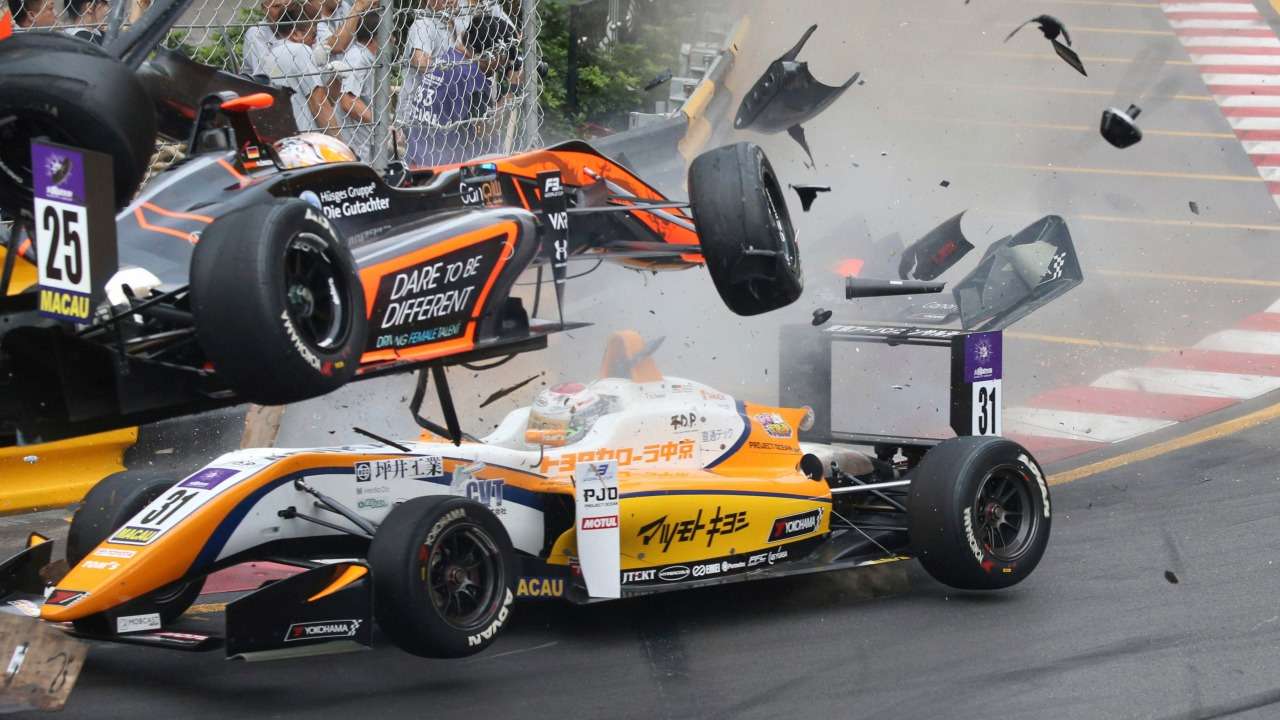 Sophia Floersch's horrifying crash at the Macau Grand Prix