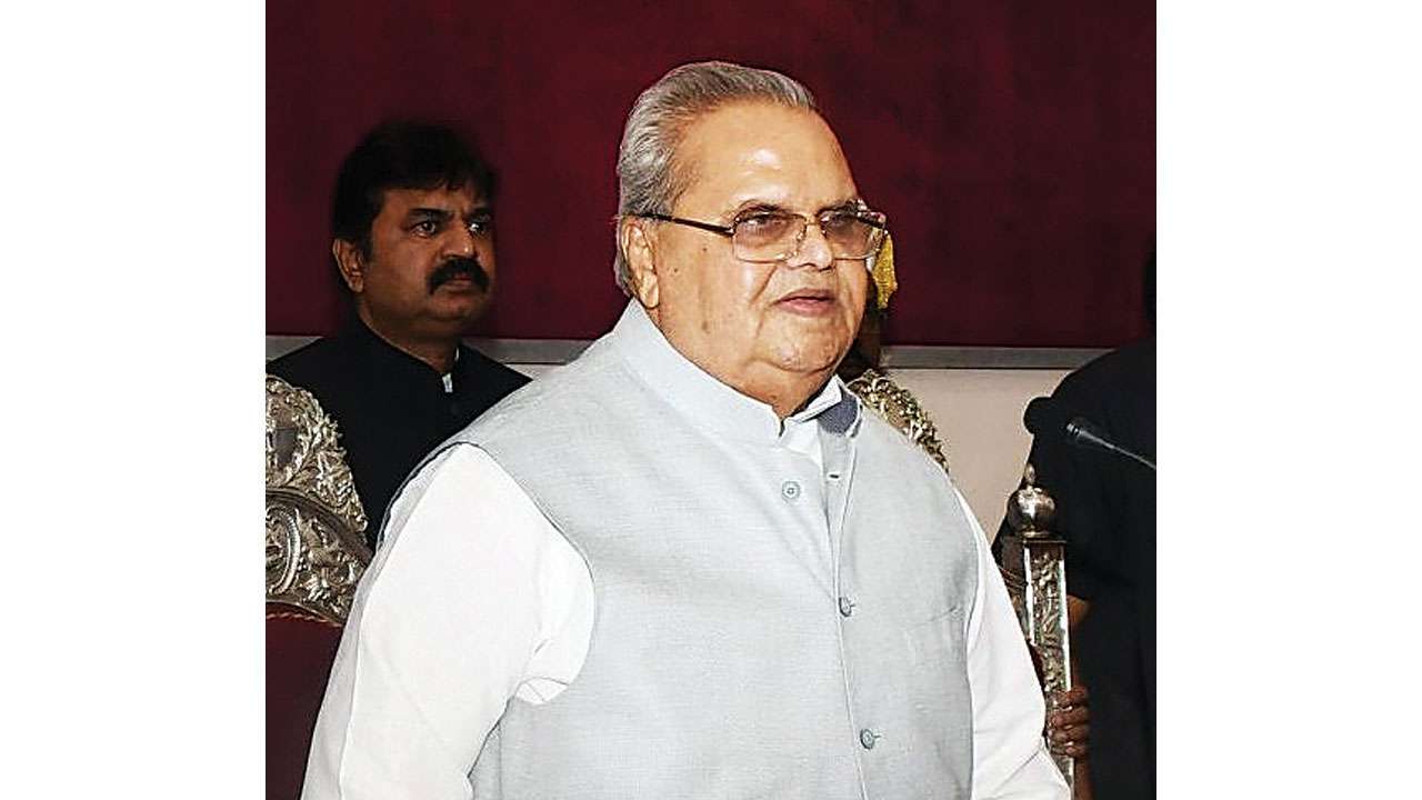 'It was Eid, even my cook was on leave': J&K Guv defends Raj Bhavan fax fiasco